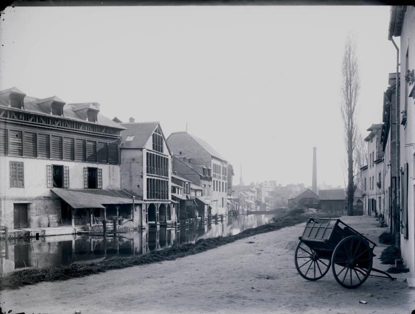 À Rennes, les tanneries ont notamment rythmé le quotidien de la rue de Brest, dans le quartier Bourg-L'Évêque