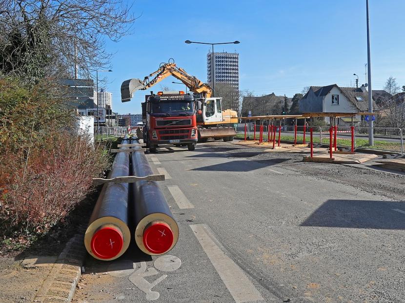 Les travaux d'extension du réseau de chaleur nord vers Bourg L'Evêque ont débuté à la mi-février.