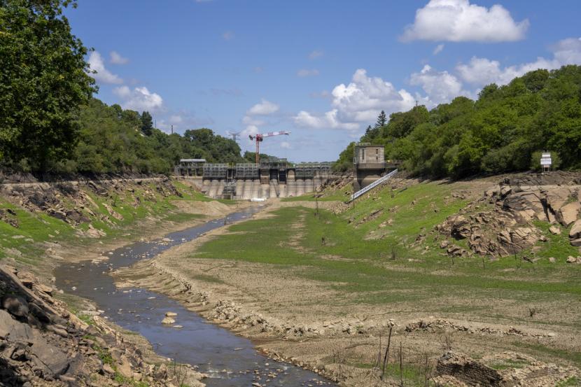 Barrage de Rophémel vidé