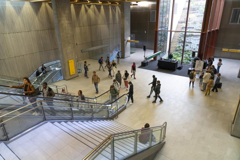 Ouverture de la ligne B du métro